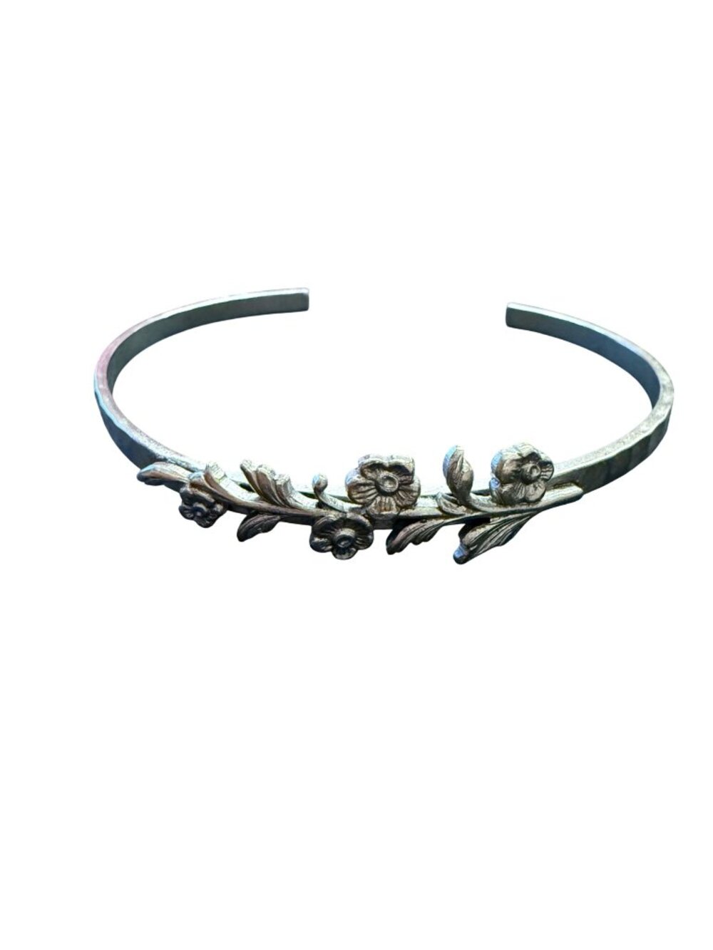 Floral Silver-Tone Metal Bracelet Hammered Finish Engraved Flower Design